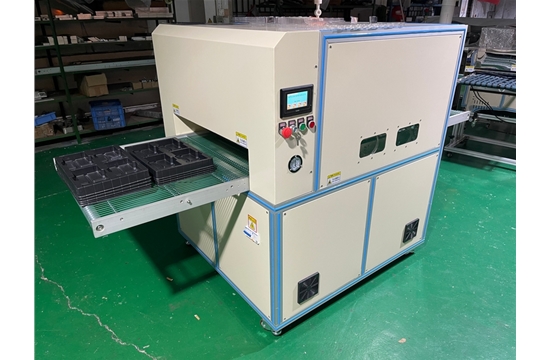 標(biāo)準(zhǔn)吸塑托盤(pán)除塵機(jī)